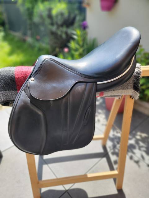 Selle mixte Butet à vendre, 17.5, 2022, excellent état