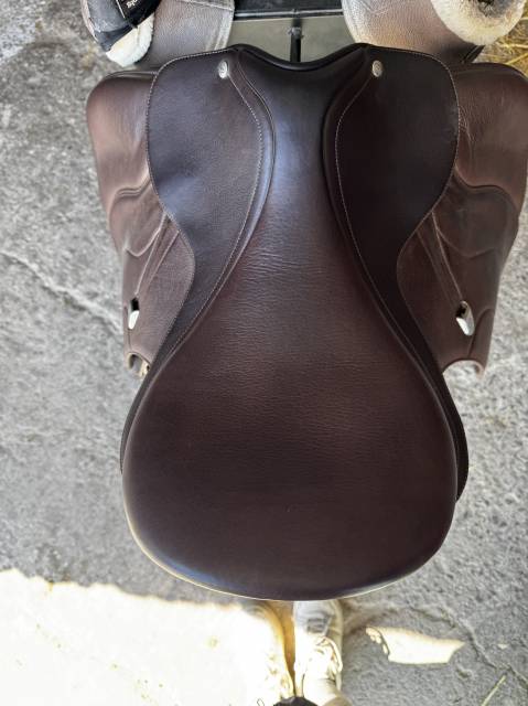 Selle mixte Bates 17 pouces totalement modifiable