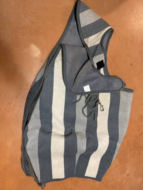 Couvre rein Horsewear gris 130 cm