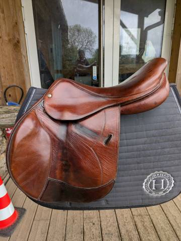 Selle Belloir Taille 17.5