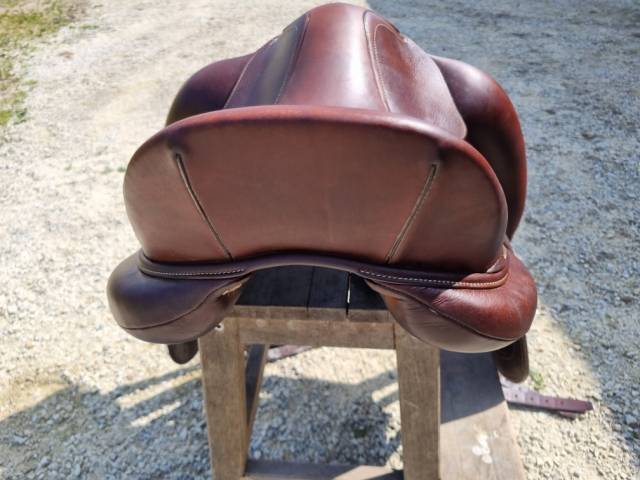Selle de dressage Antares