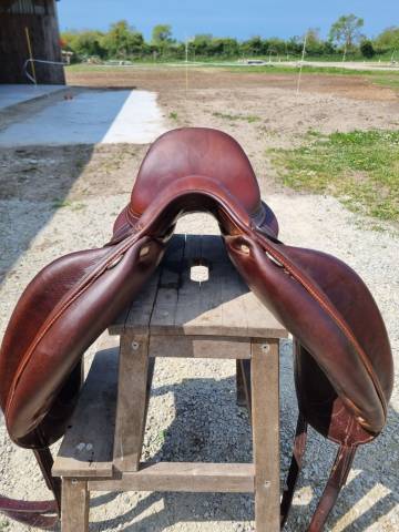 Selle de dressage Antares