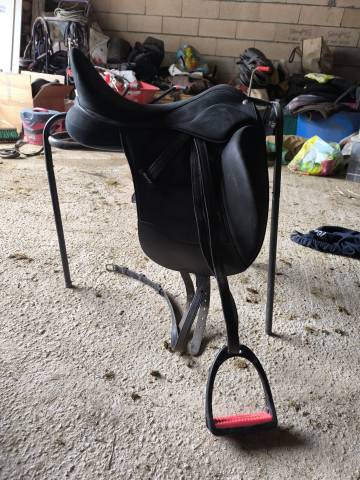Selle dressage wintec cair pro contourbloc