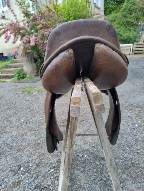 Selle en cuir marron Zaldi