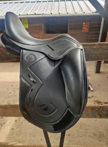 Selle Antares à vendre