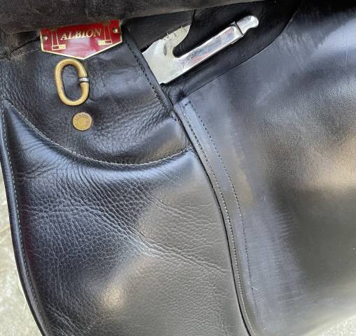 Selle de dressage Albion SLK 17,5