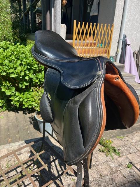 Selle Forestier modèle Derby mono quartier