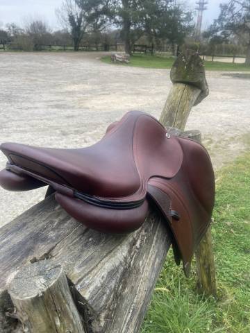 Selle CWD 2024 siège 17,5
