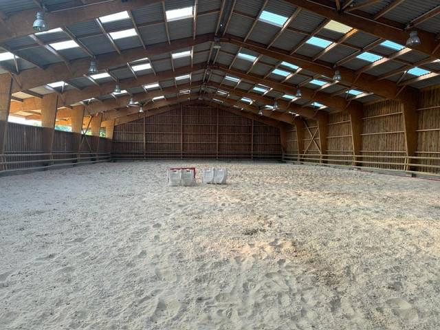 Propriété équestre - ecurie de propriétaires  