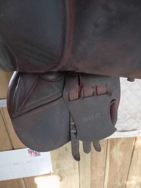 Selle GBS taille siège 16,5 Quartier 2A