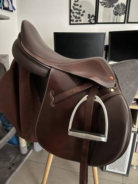 Selle Éric mondange 17,5