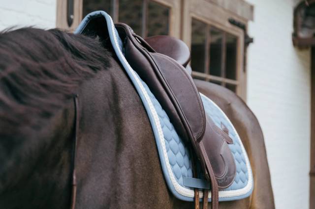 Tapis de selle corde tressée dressage - Kentucky - élégance et confort