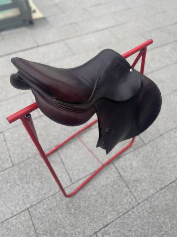 Selle CWD  SE03 17 pouces