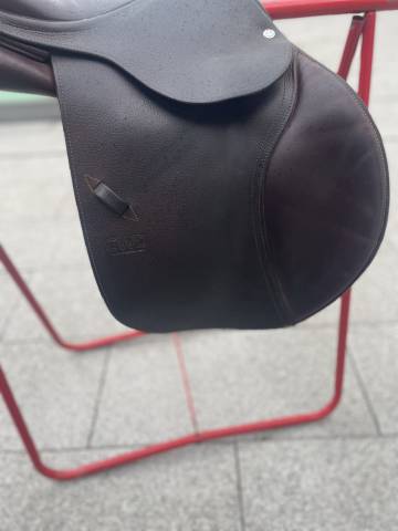 Selle CWD  SE03 17 pouces