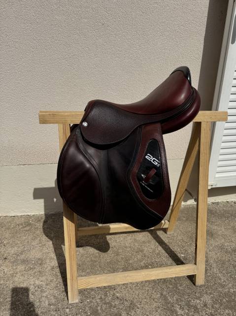 Selle CWD 2GS taille 17