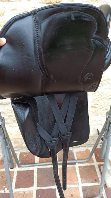 Selle de dressage cuir BUTTERFLY 