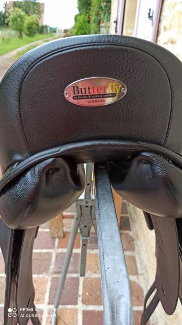 Selle de dressage cuir BUTTERFLY 