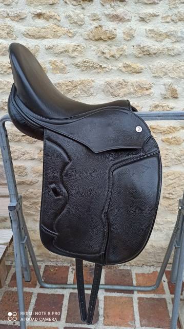 Selle de dressage cuir BUTTERFLY 