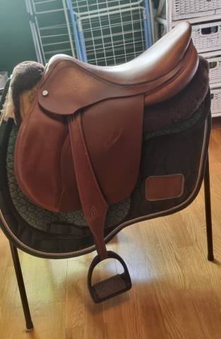 Selle Devoucoux Prototype unique 17" à vendre