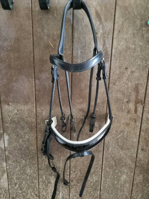 Bridon Dyon dressage vernis et blanc taille cob