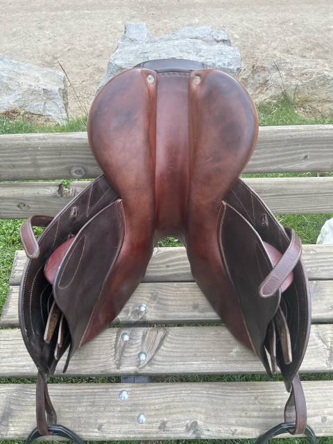 Selle CWD  SE02 17,5 pouce, année 2013