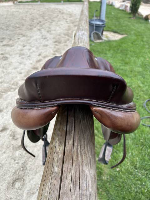 Selle CWD  SE02 17,5 pouce, année 2013