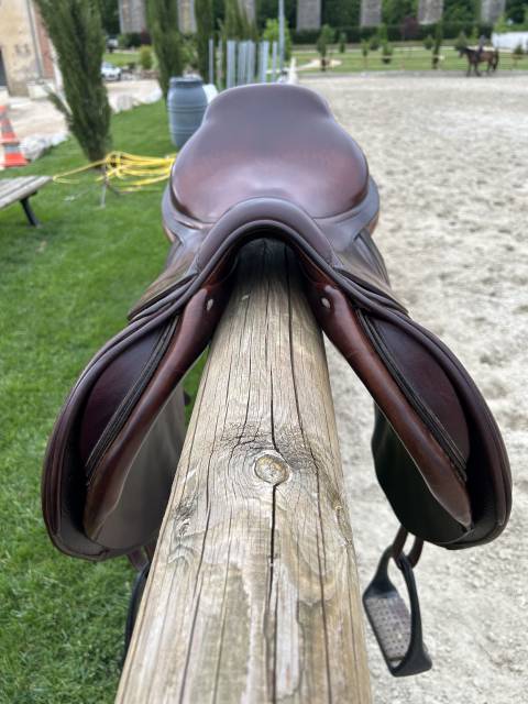 Selle CWD  SE02 17,5 pouce, année 2013