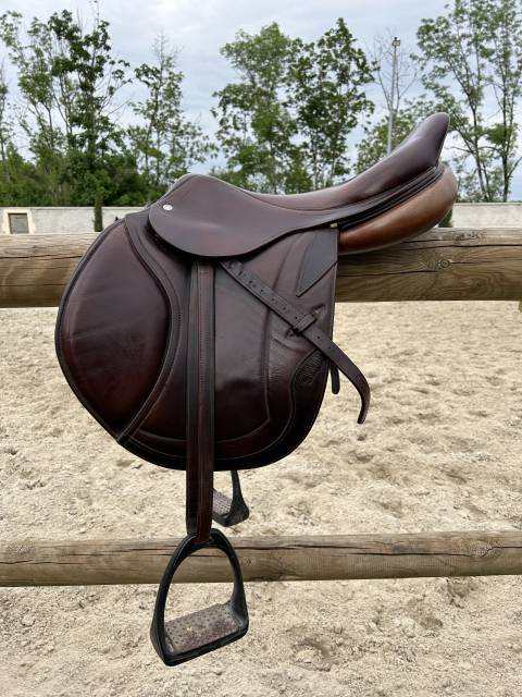Selle CWD  SE02 17,5 pouce, année 2013