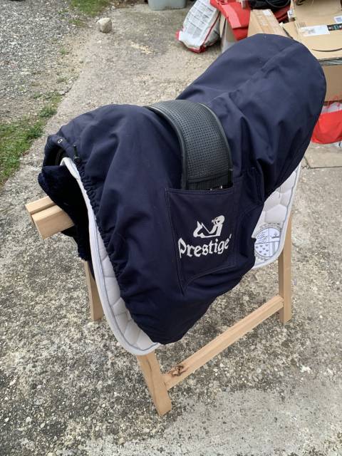 Selle de dressage K DENCE prestige Italia 17 pouces