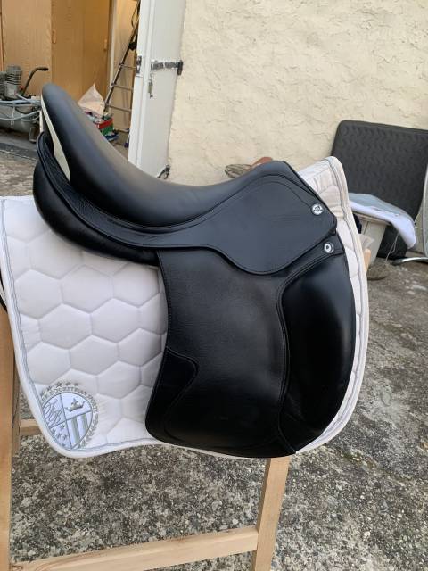 Selle de dressage K DENCE prestige Italia 17 pouces