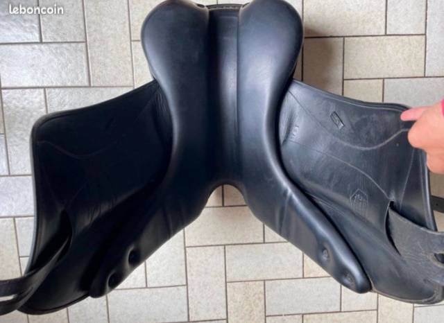 Selle forestier dressage 