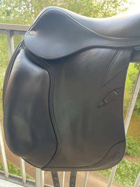 Selle dressage CWD