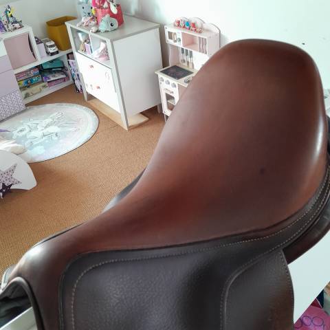 Selle antares 17 pouces 