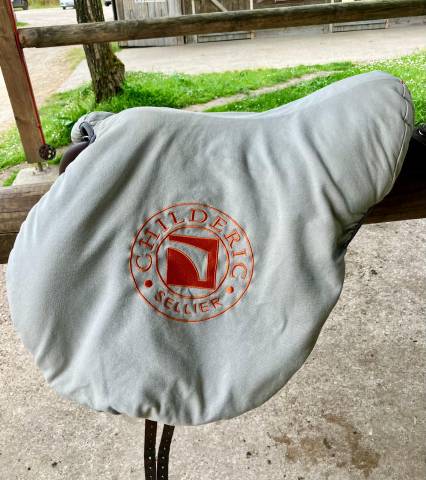 Selle Childeric monoquartier taille 18