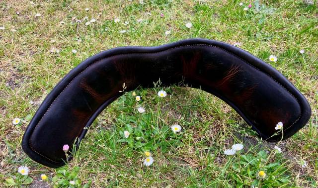 Selle Childeric monoquartier taille 18