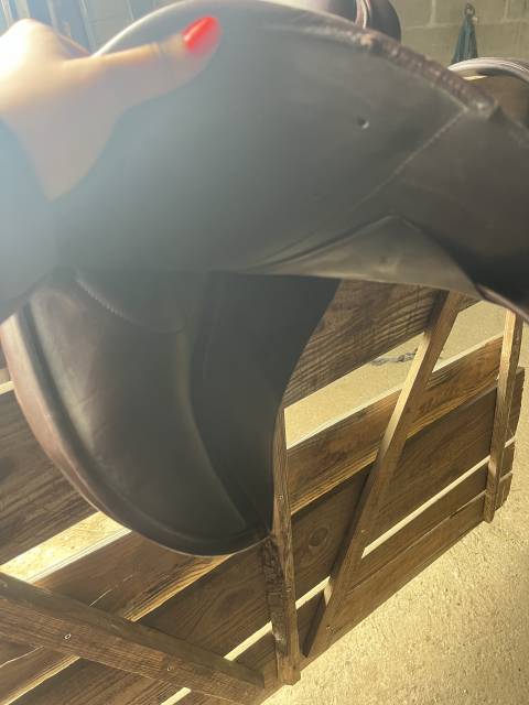 Selle &Eacute;ric Thomas Fitter