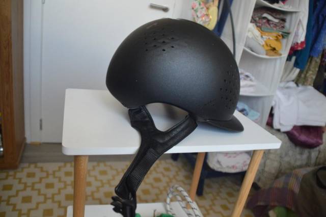Bombe casque équitation Fouganza 56