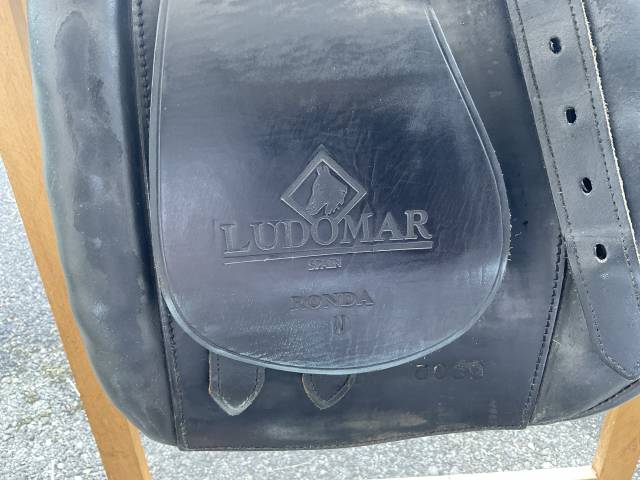 SELLE OCCASION LUDOMAR RONDA 17pouces 