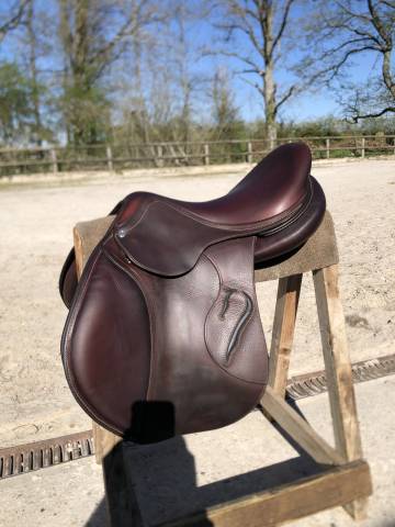 Selle d'occasion antarès cuir cheval à vendre