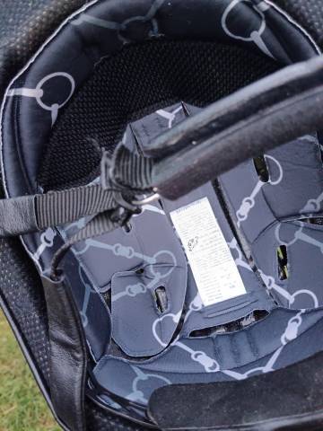 Casque Uvex peu porté 56/59