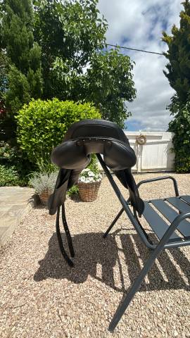 Selle noire cavaletti 16,5 