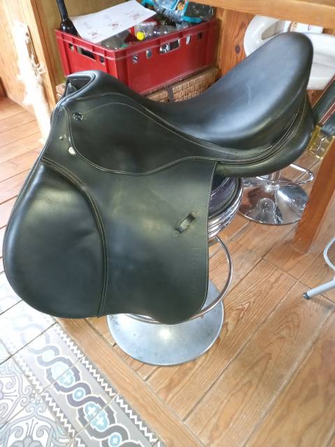 Selle Ikonic obstacle noire 2015