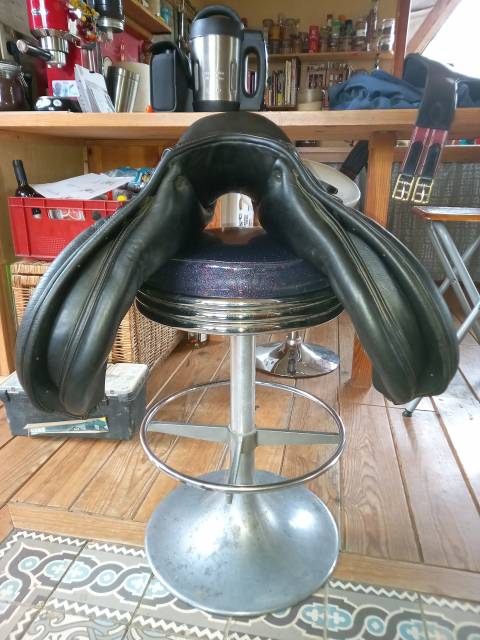 Selle Ikonic obstacle noire 2015