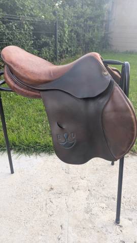 Selle Delgrange CSO taille 17