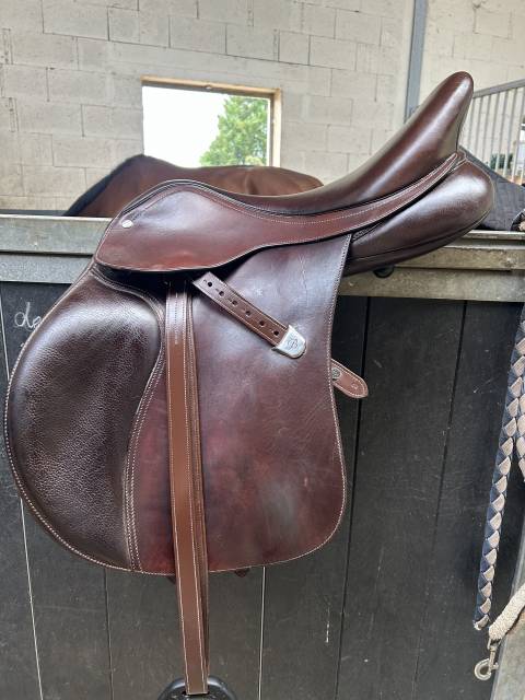 Selle mixte Bates 17,5