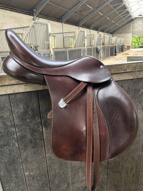 Selle mixte Bates 17,5