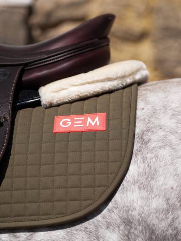 Tapis de selle spécial édition 10 ans - GEM - Matelassage en V