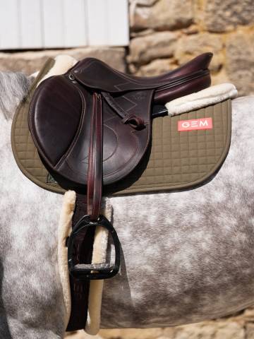 Tapis de selle spécial édition 10 ans - GEM - Matelassage en V