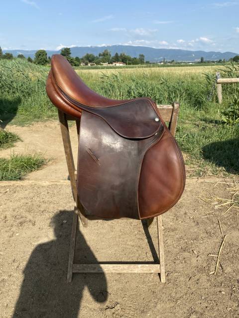 Selle childeric 17 pouces 