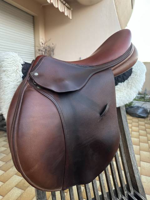 Selle Childeric 17 pouces 